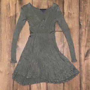 American eagle long sleeve dress